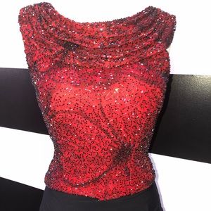 Stunning Andrella Donaiella Red/Blk Beaded Top